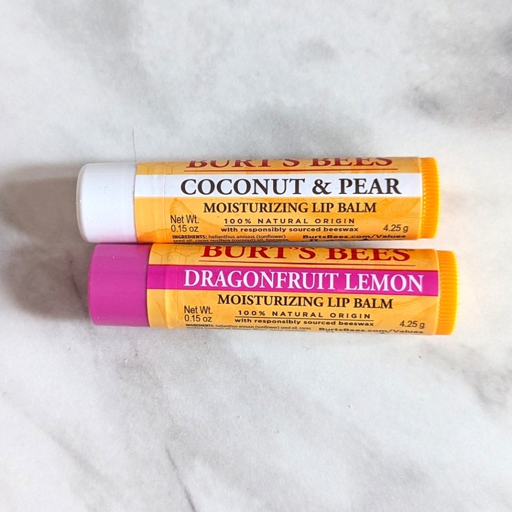 NBU NWT Burt's Bees Lip Balm set ♥️🐝